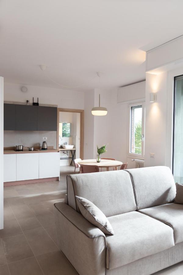 New Exclusive Melegnano Apartments- Near Train Station 외부 사진