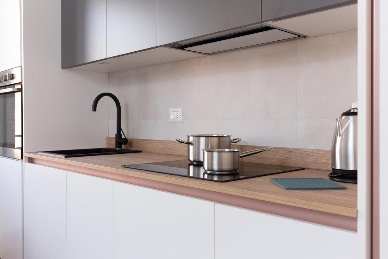 New Exclusive Melegnano Apartments- Near Train Station 외부 사진